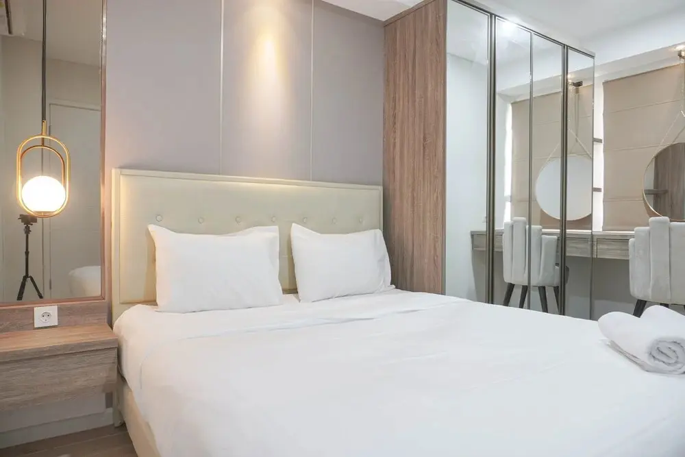 Джакарта: Nice And New 1Br With Office Room At Daan Mogot City Apartment