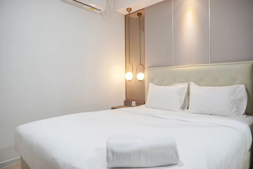 Джакарта: Nice And New 1Br With Office Room At Daan Mogot City Apartment