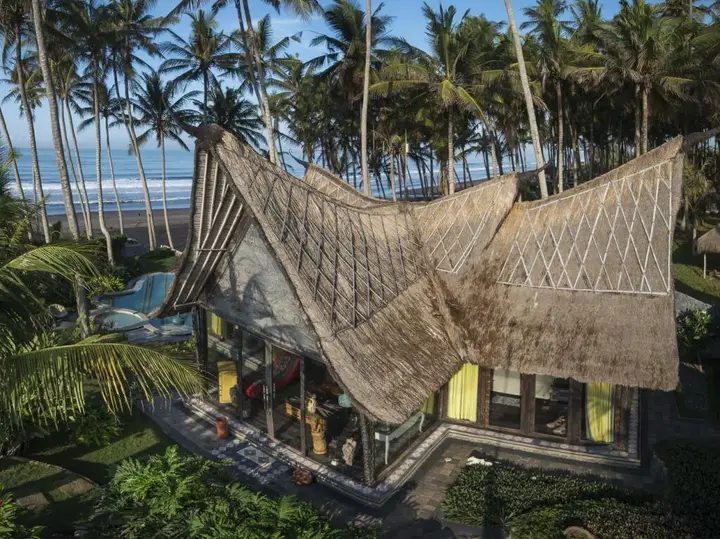 Табанан: Вилла Absolute Beachfront Villa Laut