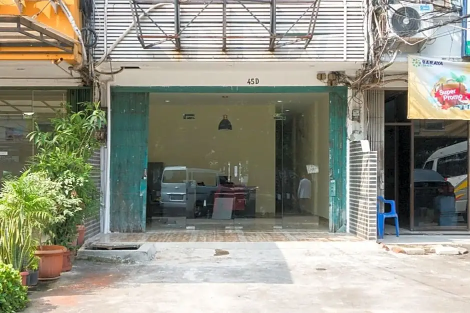 RedDoorz @ Tebet Barat 2 — фото 1