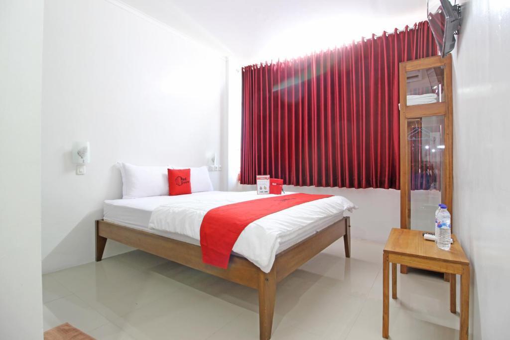 Севон: RedDoorz @ Jalan Ringroad Selatan