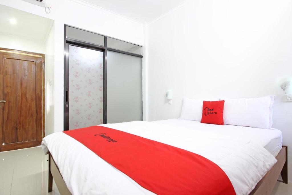 Севон: RedDoorz @ Jalan Ringroad Selatan