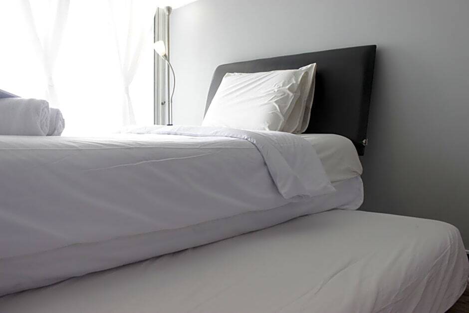 Бандунг: Trendy Studio Room at Galeri Ciumbuleuit 1 Apartment near UNPAR By Travelio