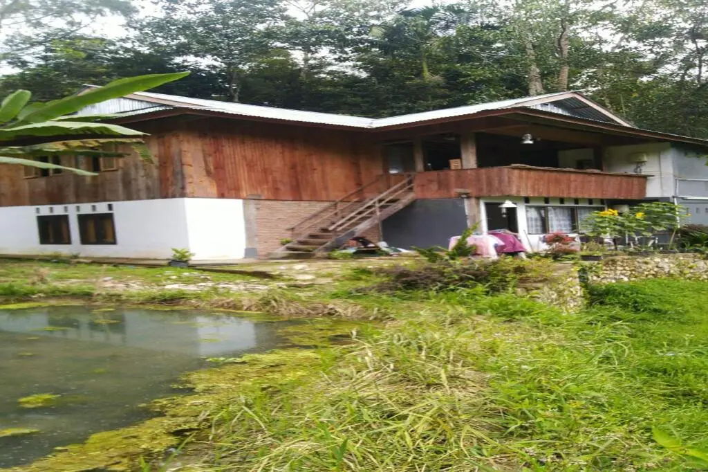 Рантепао: Wisma Papa Tia Toraja