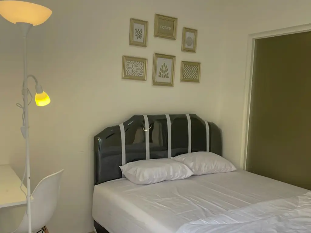 Пати: Tritisan House RedPartner