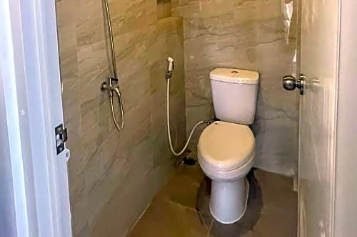 Пати: Tritisan House RedPartner