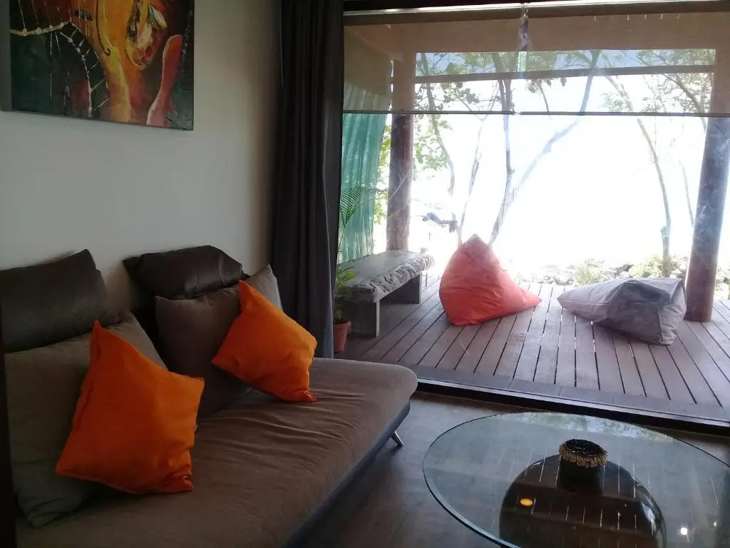 Секонгканг: Castaway Surf Retreat 1