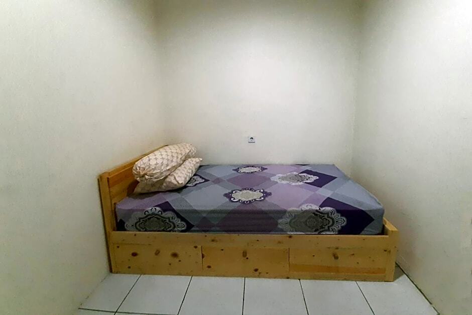 Семаранг: OYO Life 2751 Deyo Kost