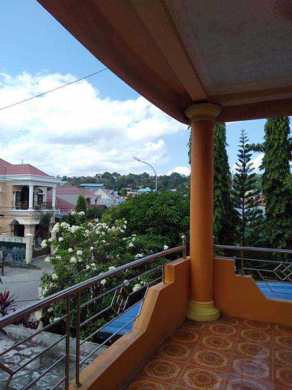Баубау: Wisma Kahyangan