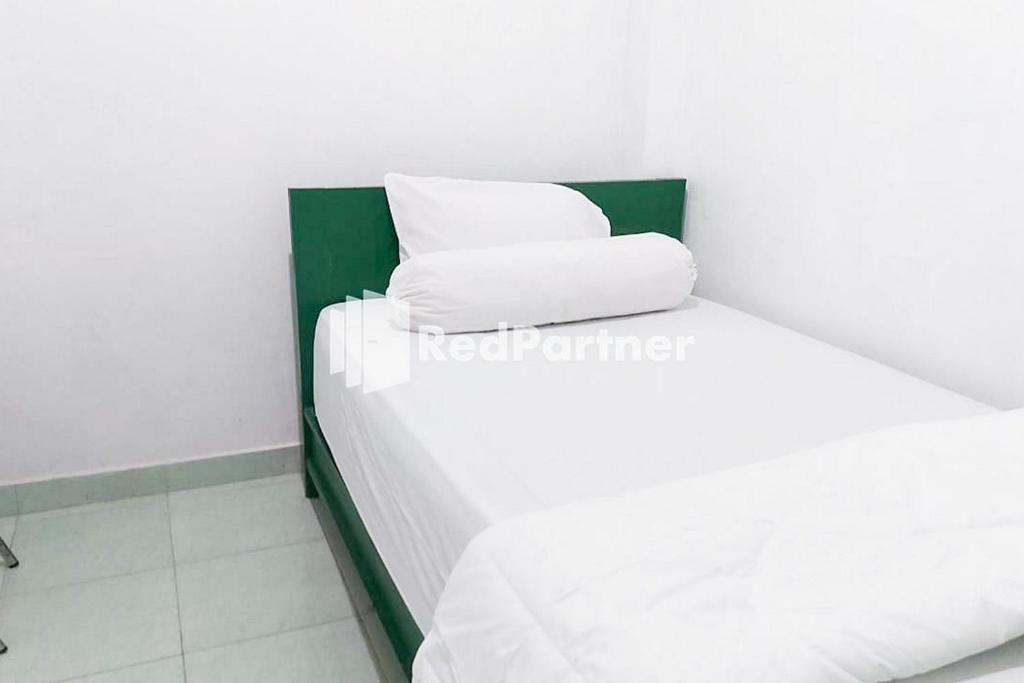 Купанг: Kayra Homestay Syariah at Frans Seda Kupang RedPartner