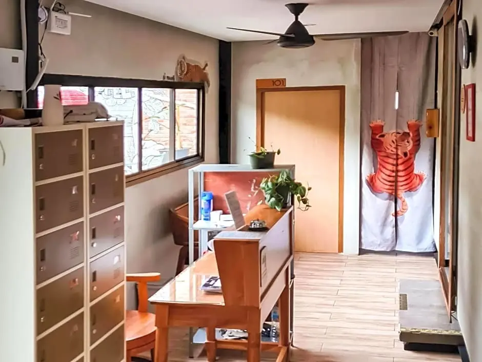 Читарингул: RedDoorz Syariah At Tibra RSWBox Ciawi