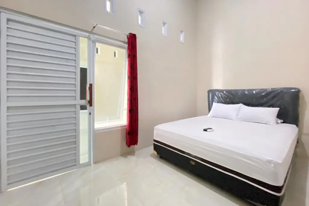 Приген: Istana Homestay Pasuruan RedPartner
