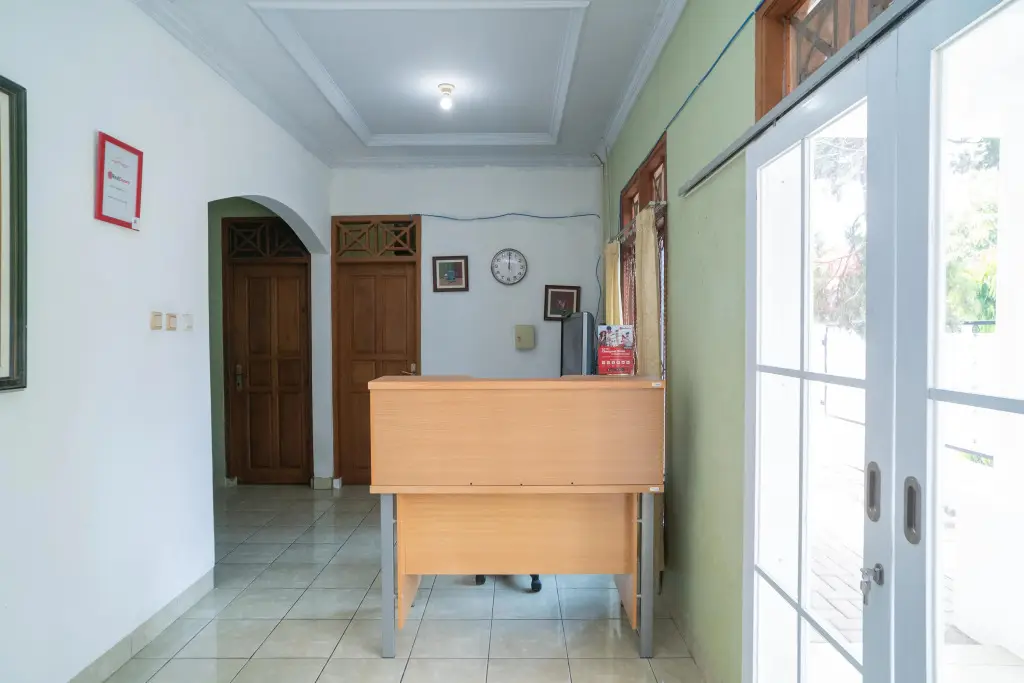 Серанг: RedDoorz Near Bundaran Ciceri