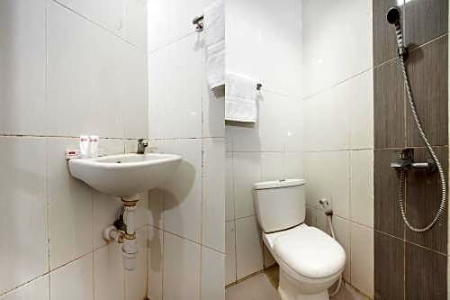 Джакарта: OYO 157 We Stay Residence