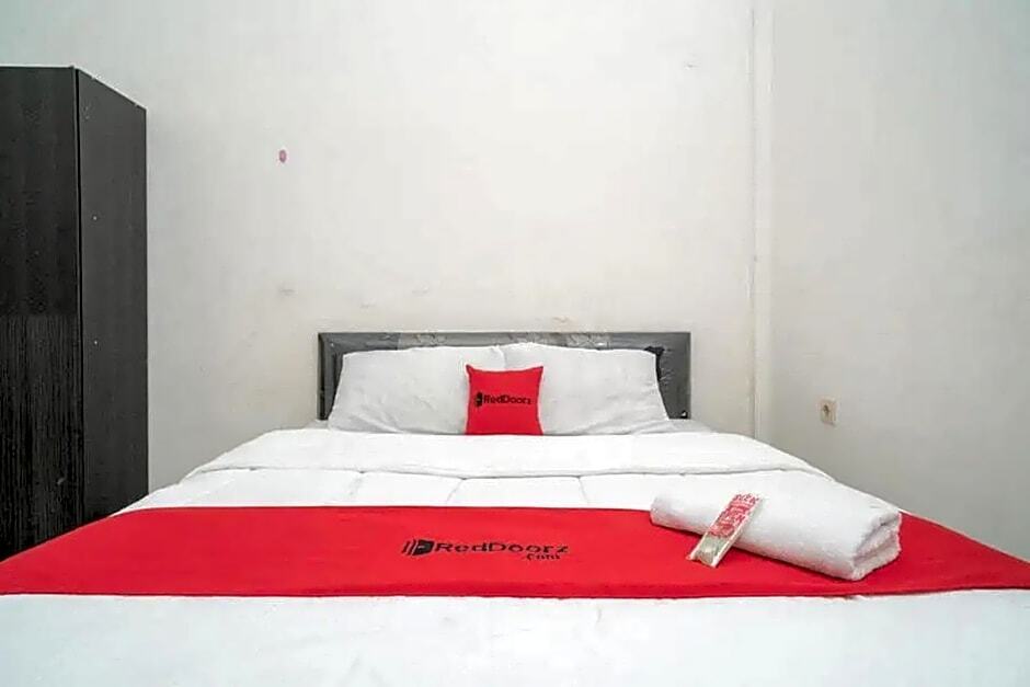 Банджанбару: RedDoorz Syariah Near Syamsudin Noor Airport 4