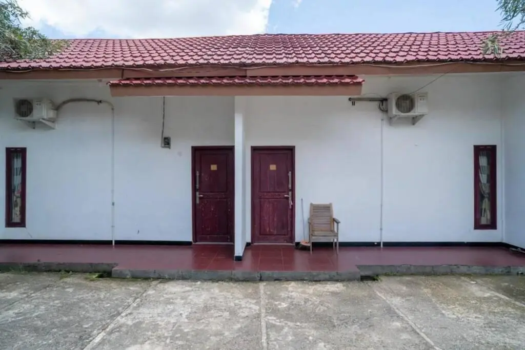 RedDoorz Syariah Near Syamsudin Noor Airport 4 — фото 1
