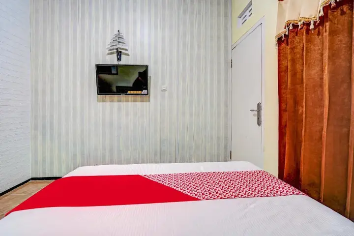 Бату: OYO 90642 Lancar Homestay Syariah