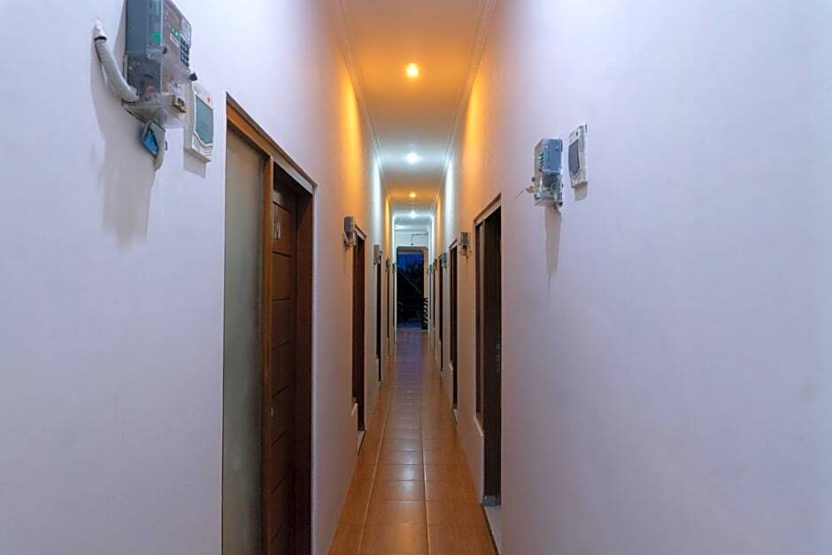 Баньюванги: OYO Life 3227 Kost Putri Harmony