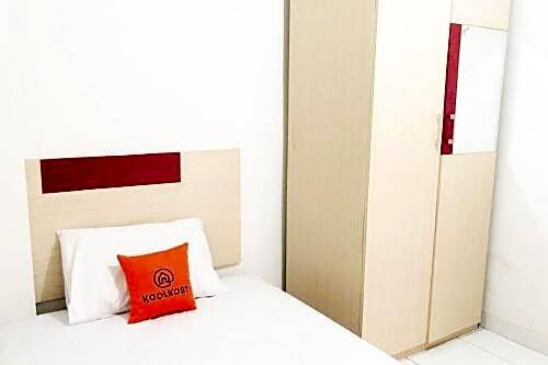 Сурабая: KoolKost @ Kendangsari (Minimum Stay 6 Nights)