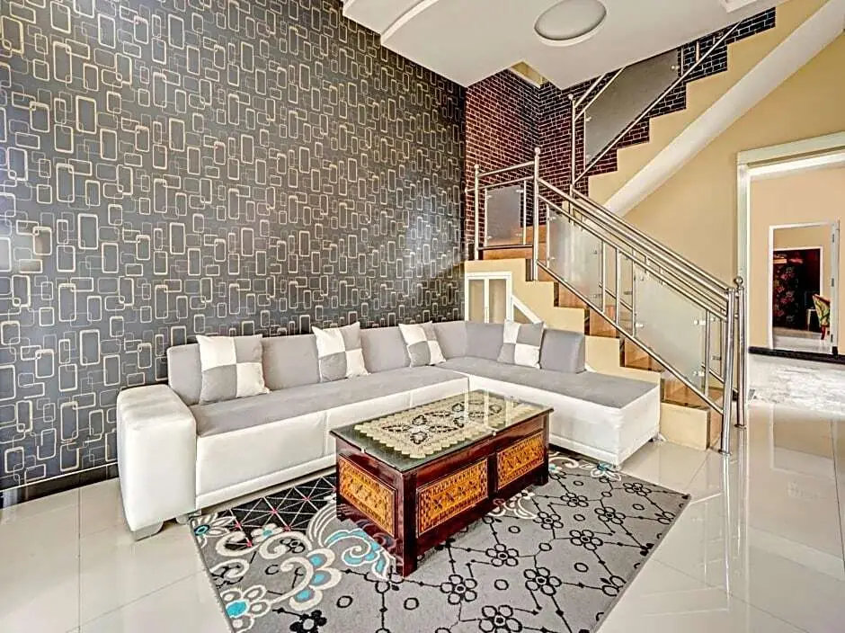 Бату: SPOT ON 90664 Adem Ayem Homestay
