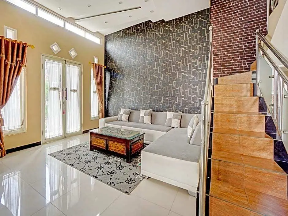 Бату: SPOT ON 90664 Adem Ayem Homestay