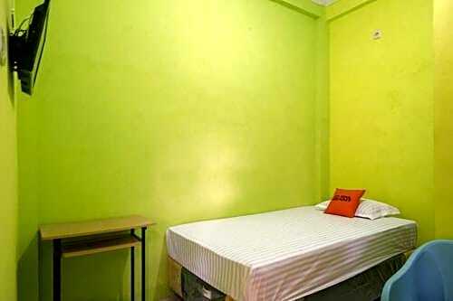 Суракарта: KoolKost Female Syariah near ISI Solo - Minimum Stay 3 Nights