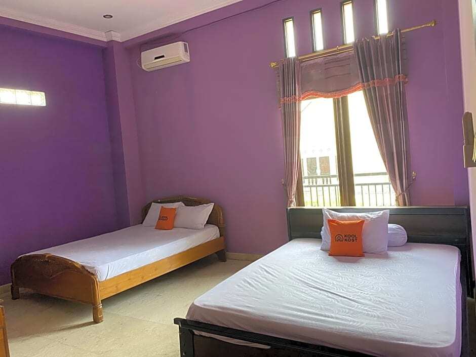Сурабая: KoolKost Syariah near Plaza Marina (Minimum Stay 6 Nights)