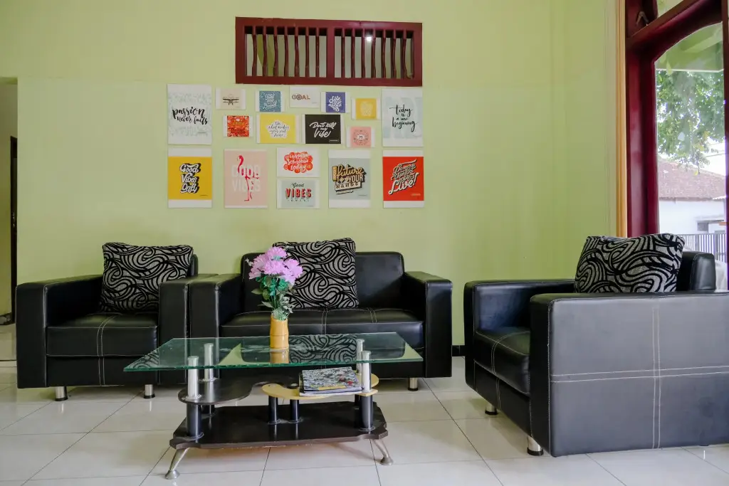 Тулунгагунг: OYO Life 2508 Alba Suites Homestay Syariah