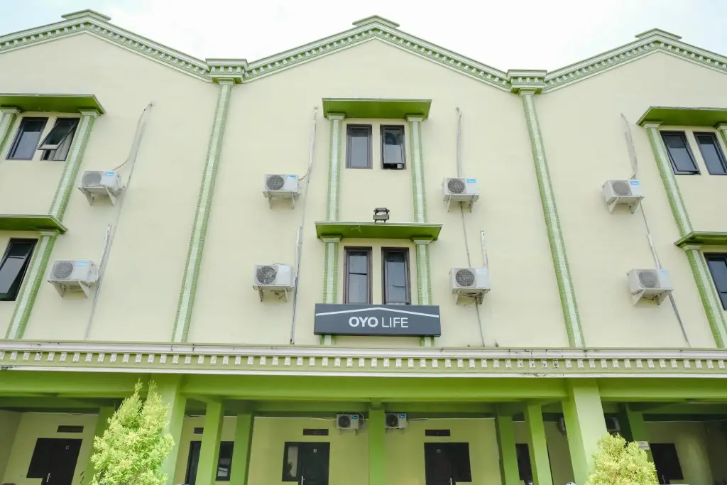 Тулунгагунг: OYO Life 2508 Alba Suites Homestay Syariah