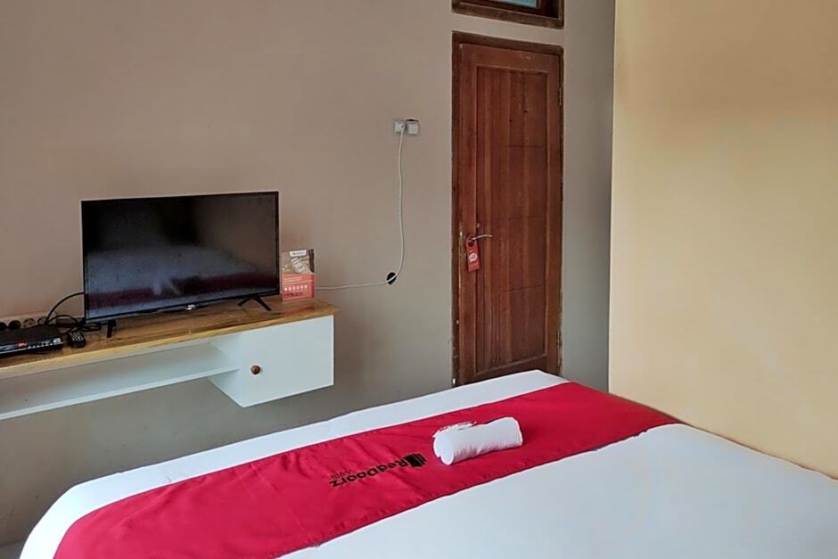 Вонособо: RedDoorz near Agrowisata Kebun Teh Dieng