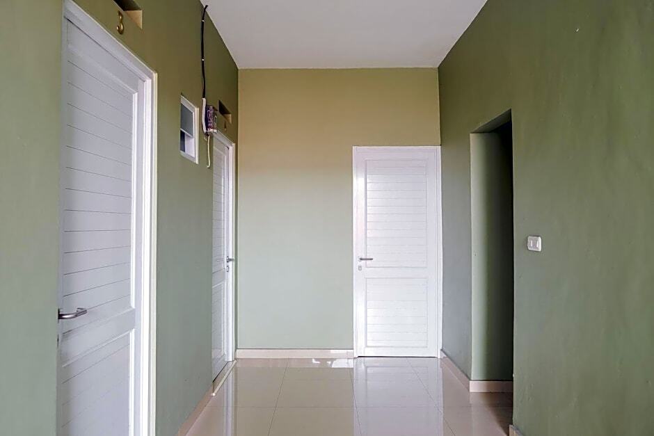 Джакарта: KoolKost Syariah near Green Pramuka Square Mall - Minimal Stay 6 Nights