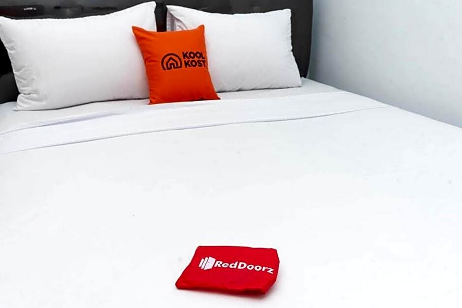 Макассар: KoolKost at Toddopuli Area - Minimum Stay 30 Nights