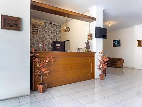 Маланг: OYO 3803 Hotel Wonojati Syariah Malang