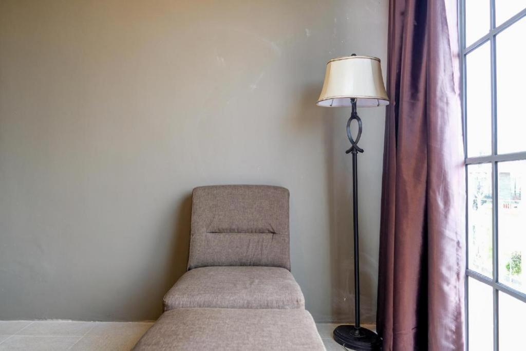 Батам: OYO 91252 Graceland Inn