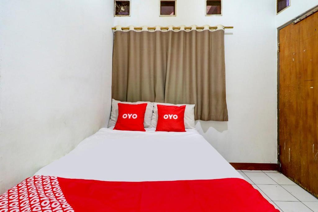Бандунг: OYO 90712 Wisma Acidalia Syariah