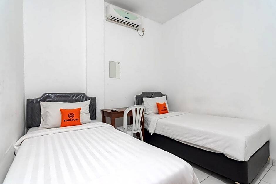 Бандунг: KoolKost near Alun Alun Kota Bandung 2 - Male Only