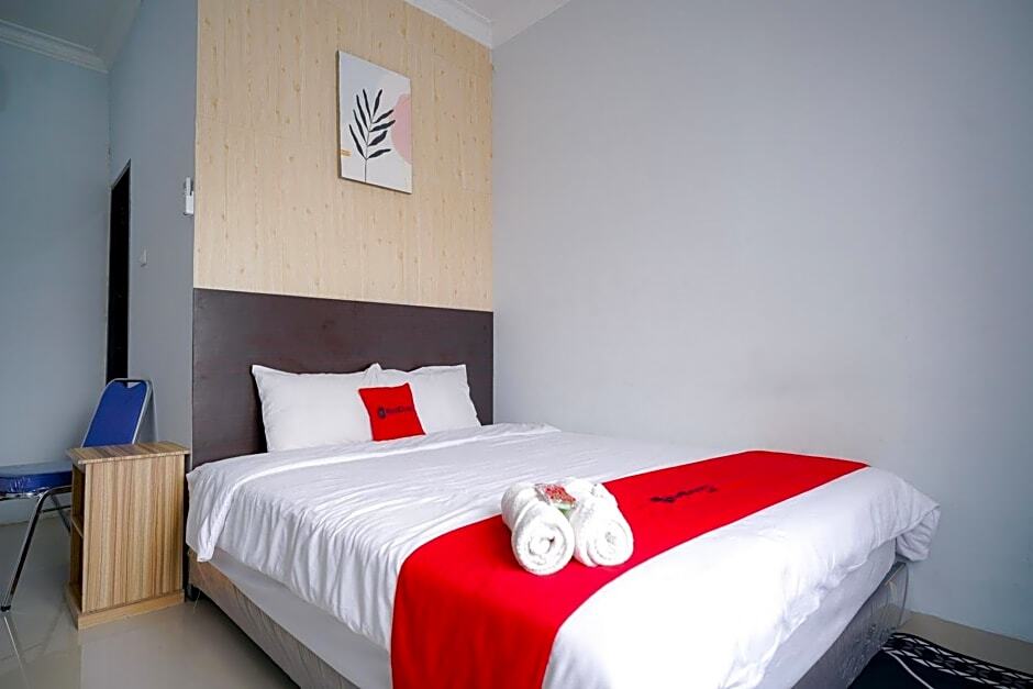Бандар-Лампунг: RedDoorz Premium @ Raja Hostel Syariah Lampung
