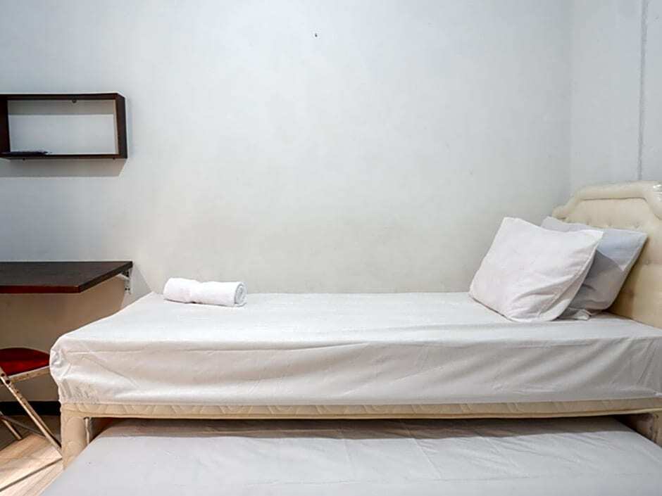 Семаранг: KoolKost Syariah near RSUP Dr Kariadi Semarang Minimum Stay 6 nights