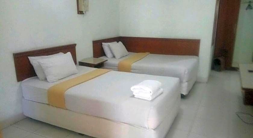 Озеро Тоба: Pandu Lakeside Parapat Hotel