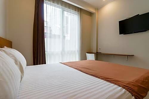 Джакарта: KoolKost Syariah near Jalan Gatot Subroto 2 Minimum Stay 3 Nights