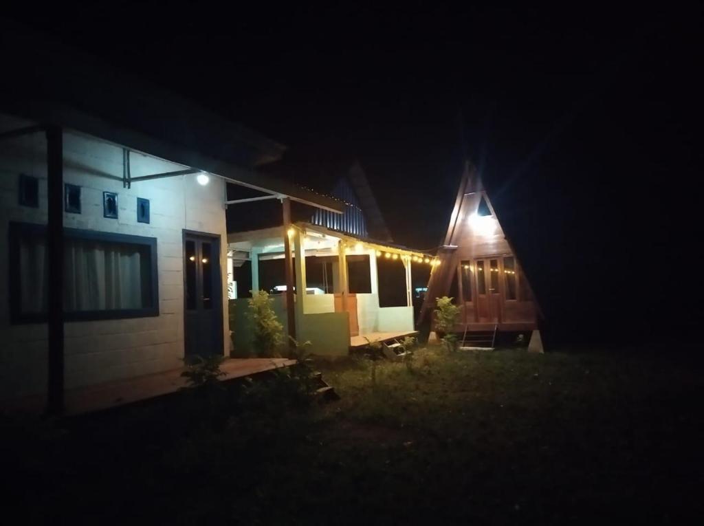 Белитунг: Tanjong Tinggi Cottage