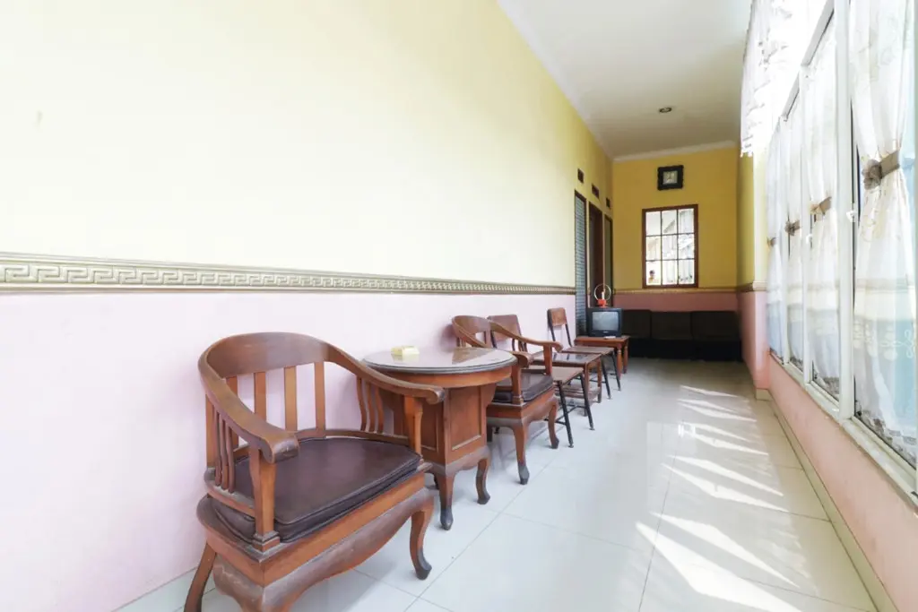 Джакарта: Hotel Surabaya Jaya Bandara Soetta by ZUZU