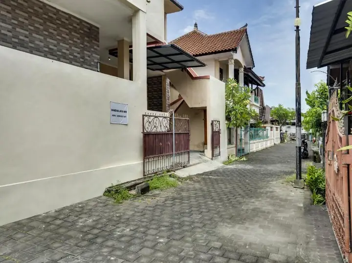 Денпасар: Handika Jaya MM Denpasar RedPartner