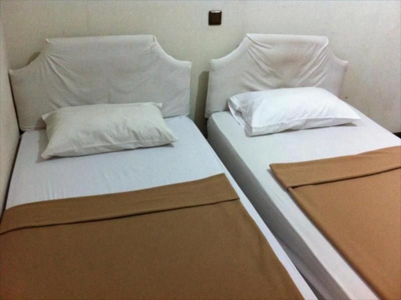 Бандунг: Hotel Bandung Indah by ZUZU