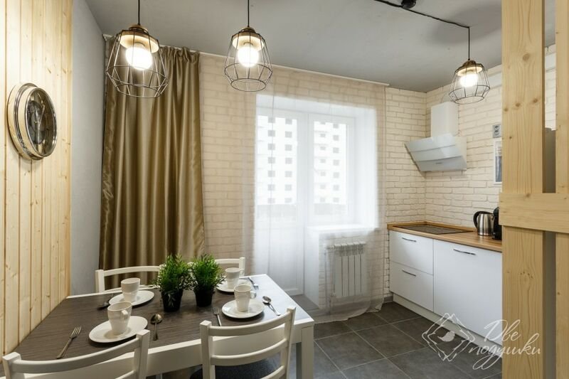 Вологда: Dve podushki na ul. Gagarina, 82A, kv.70