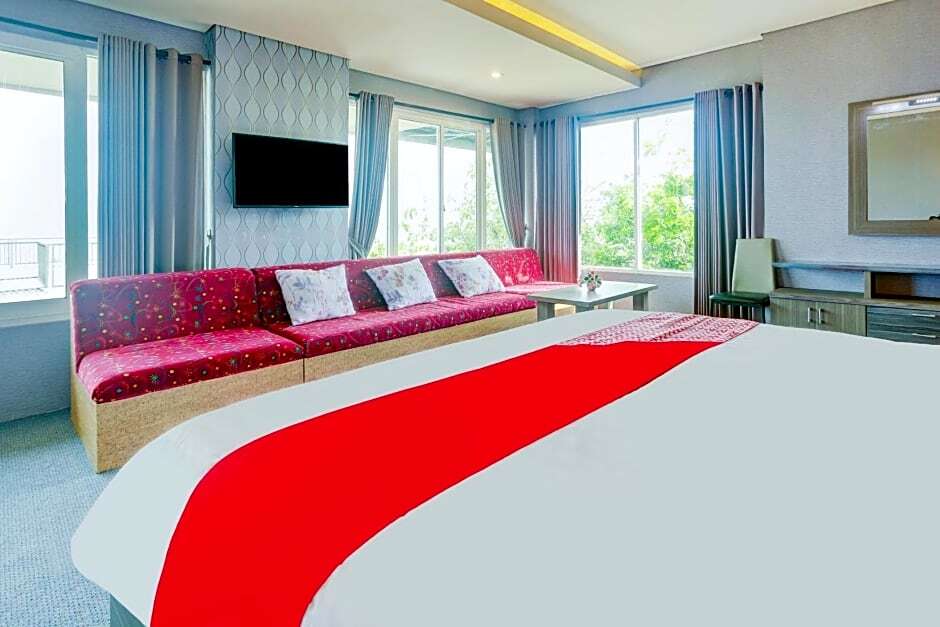 Остров Менджанган: Collection O 90716 Grand Hills Hotel And Resto