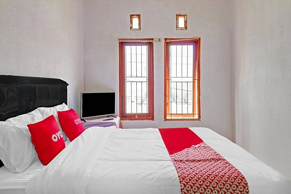 Паромпонг: OYO 90815 Guest House Putri Sariwangi Syariah