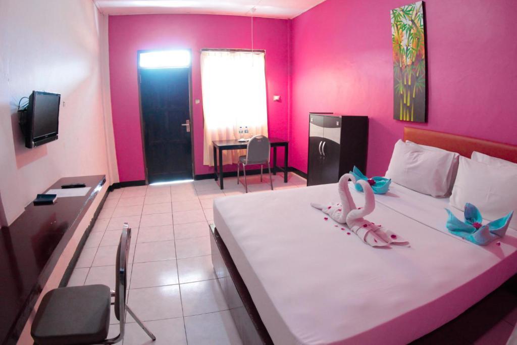 Рутенг: Hotel FX72 Ruteng