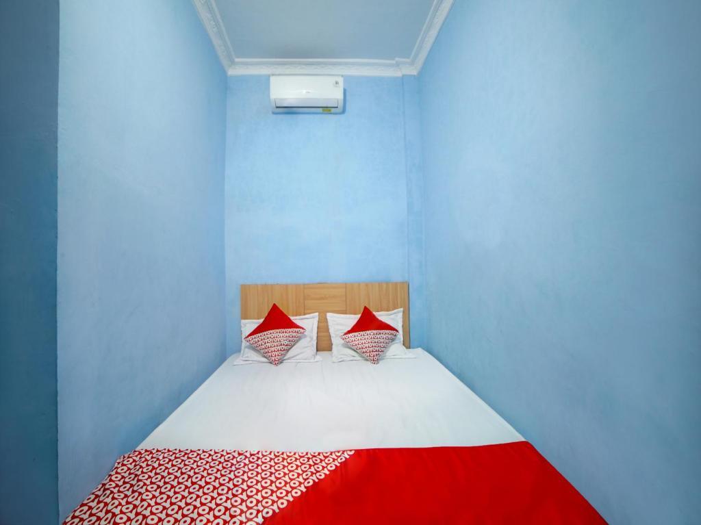 Медан: OYO 90922 Gurusinga Guesthouse