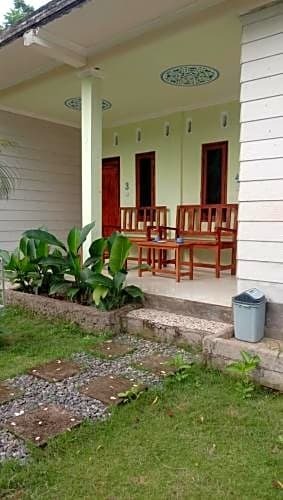 Jerowaru: Montong Hostel